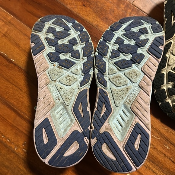 Hoka bundle - Picture 8 of 8